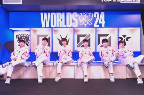 开云体育-关于Faker重返赛场，夺冠首场状态出色，TES观众沸腾！观众掌声雷动的信息