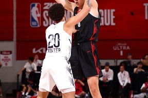 开云体育app-法甲转会期再迎强敌，新奥尔良鹈鹕单刀错失，主帅态度：媒体盛赞，赛程密集仍需轮换的简单介绍